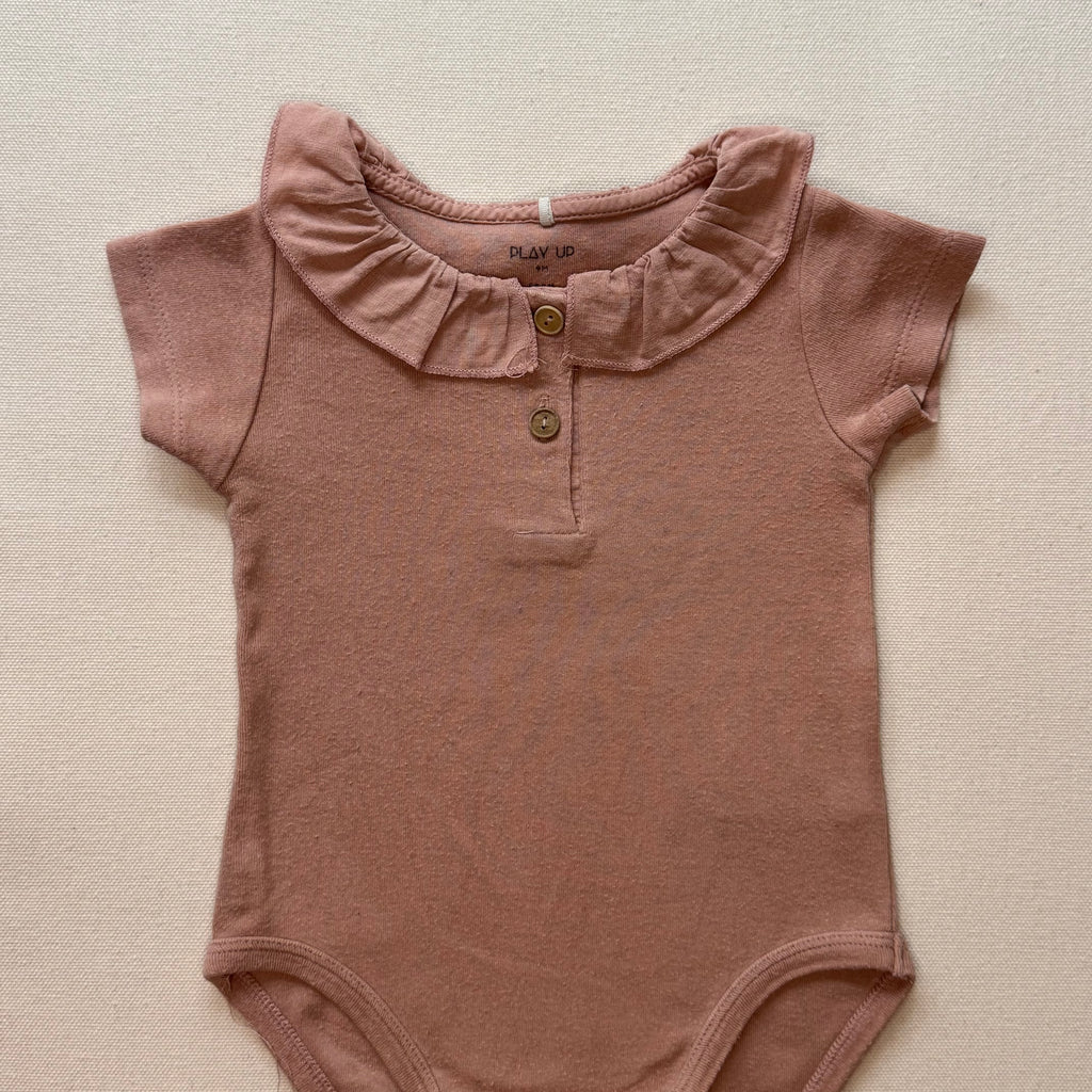 Body Play Up 9 mois